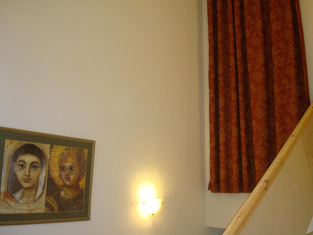 To Greki Hotell Livartzi Eksteriør bilde