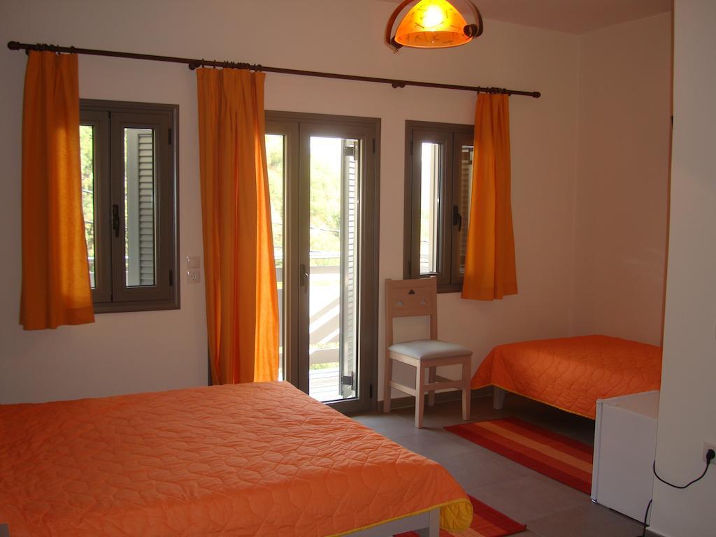 To Greki Hotell Livartzi Rom bilde