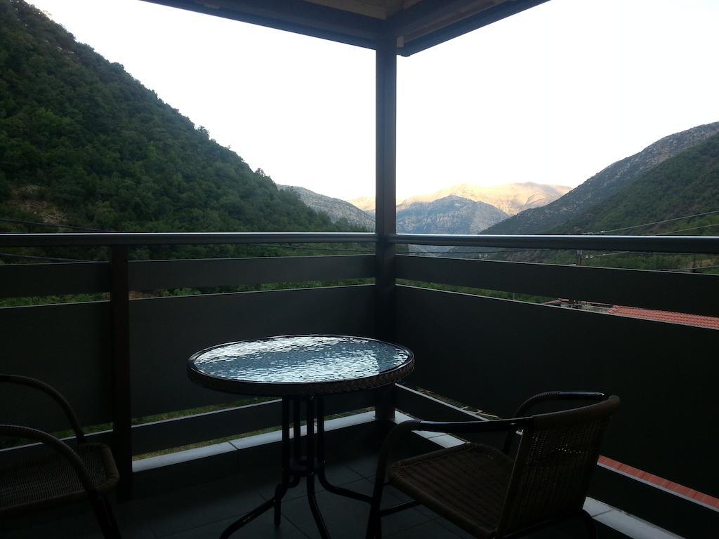 To Greki Hotell Livartzi Rom bilde